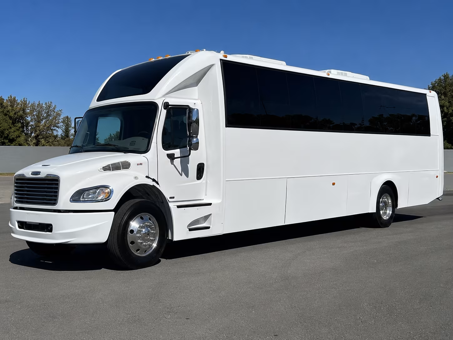 prom party buses that make the night unforgettable in oxnard